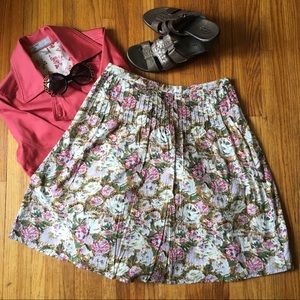 Floral skirt. Brand new condition. Cotton.